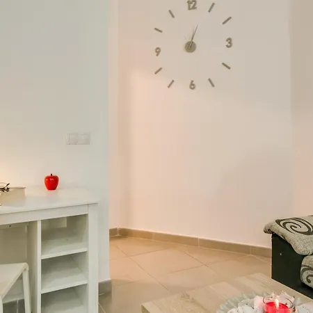 1a Halen Apartment